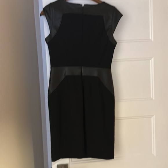 Marc New York Dress - Excellent Condition size 6 leather Details - Picture 5 of 6